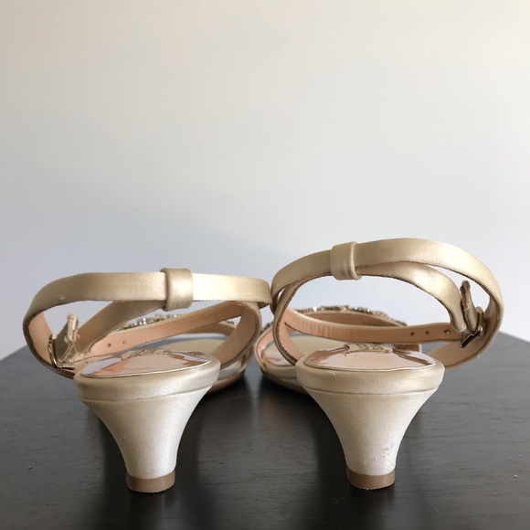 Badgley Mischka Hatch Crystal Embellished Sandal Shirt Size 8 - Picture 12 of 16